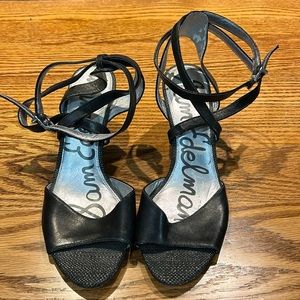 Sam Edelman Samara Wedge in Black - Size 10